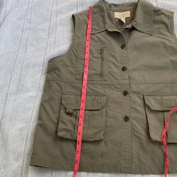 Cherokee Brand Traveler Gear olive green hiking vest. - Picture 12 of 12